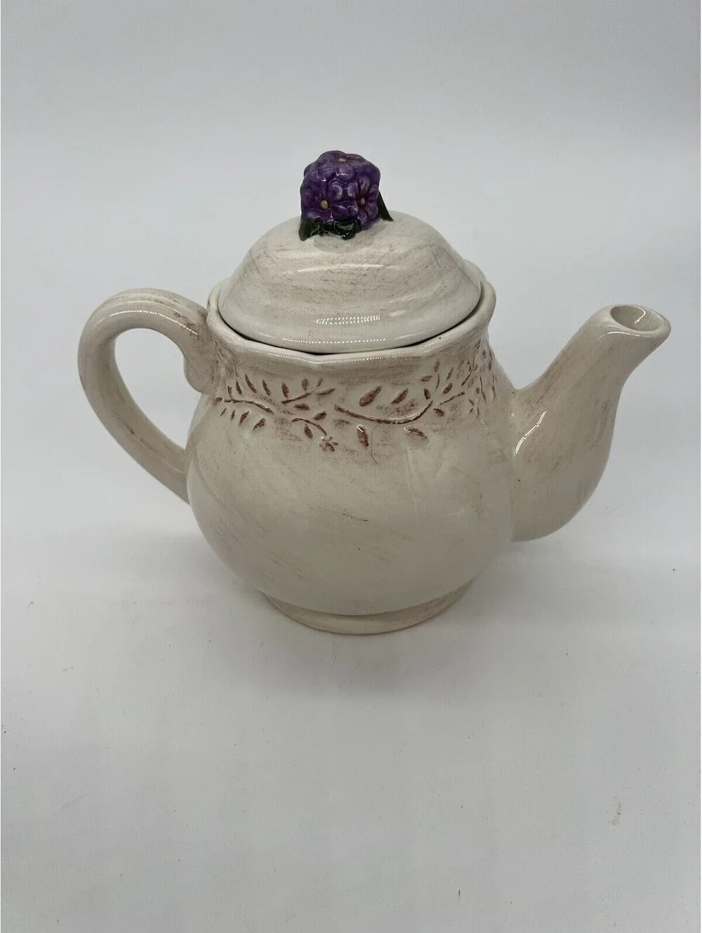 Easter Treasures Teapot by Cracker Barrel Bunny Rabbit Lilacs
